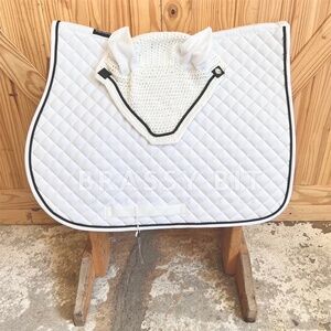 Equinavia Voss Dressage Saddle Pad & Bonnet Set
